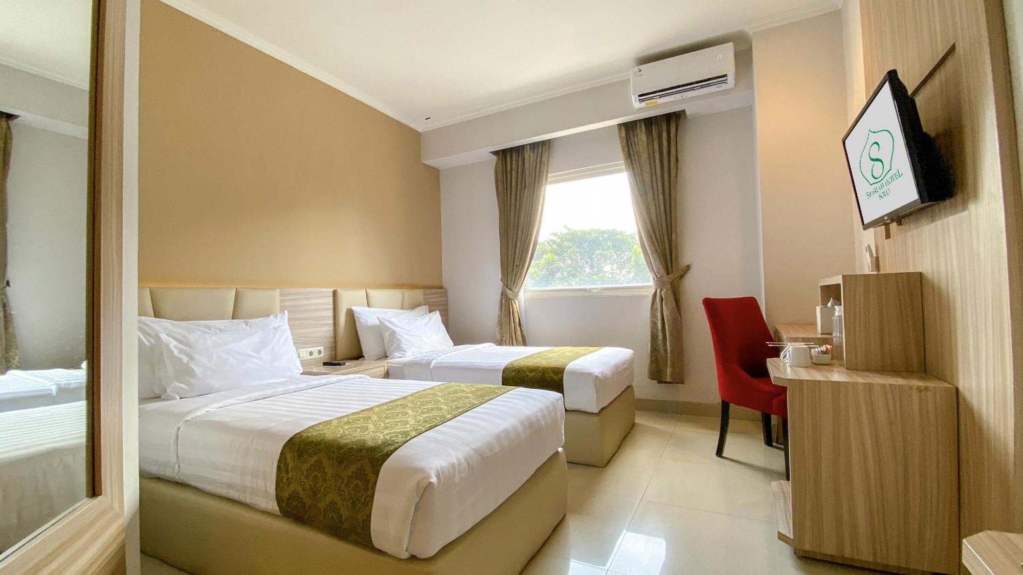 Lorin Syariah Solo Hotel Extérieur photo