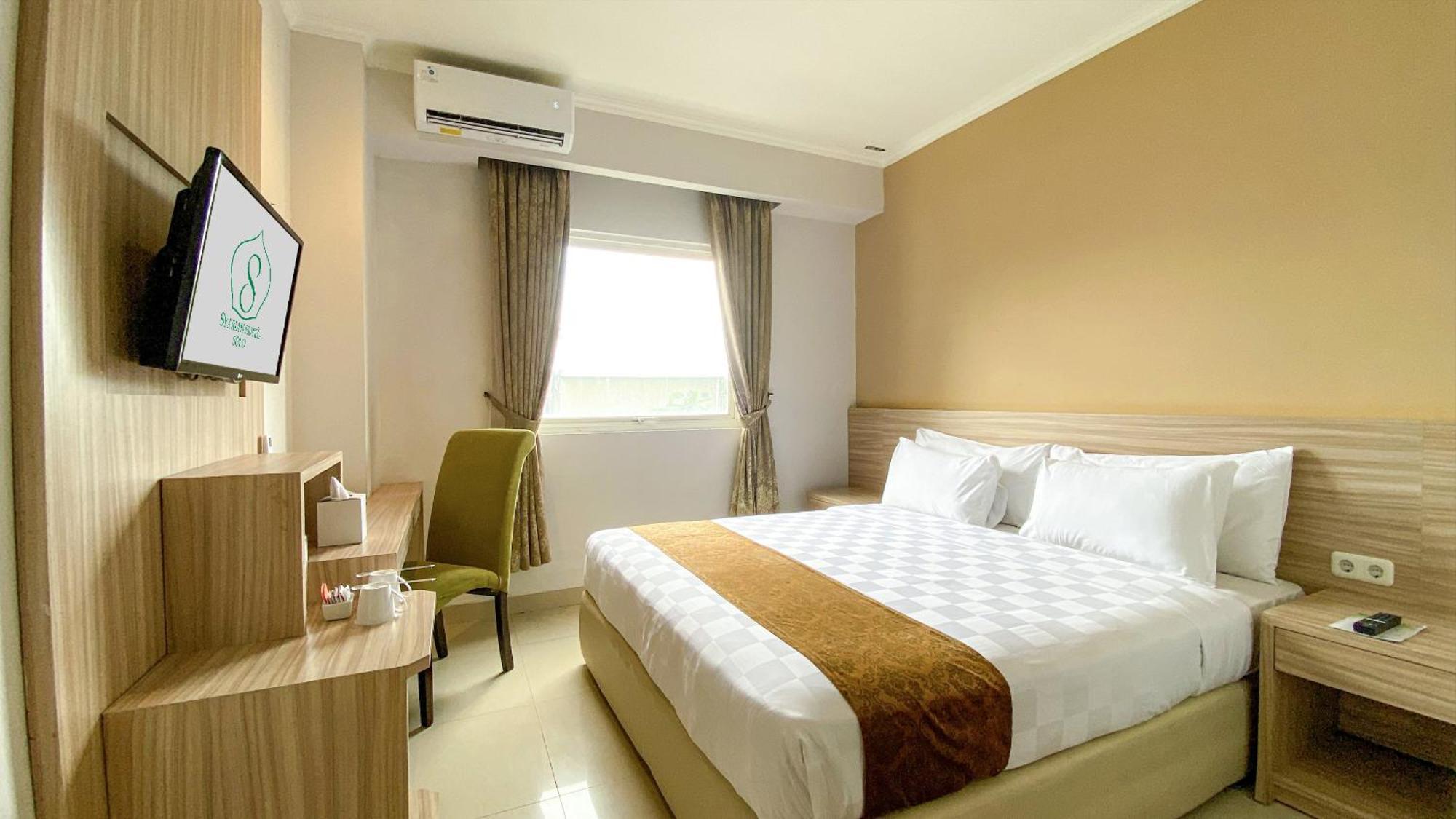 Lorin Syariah Solo Hotel Extérieur photo