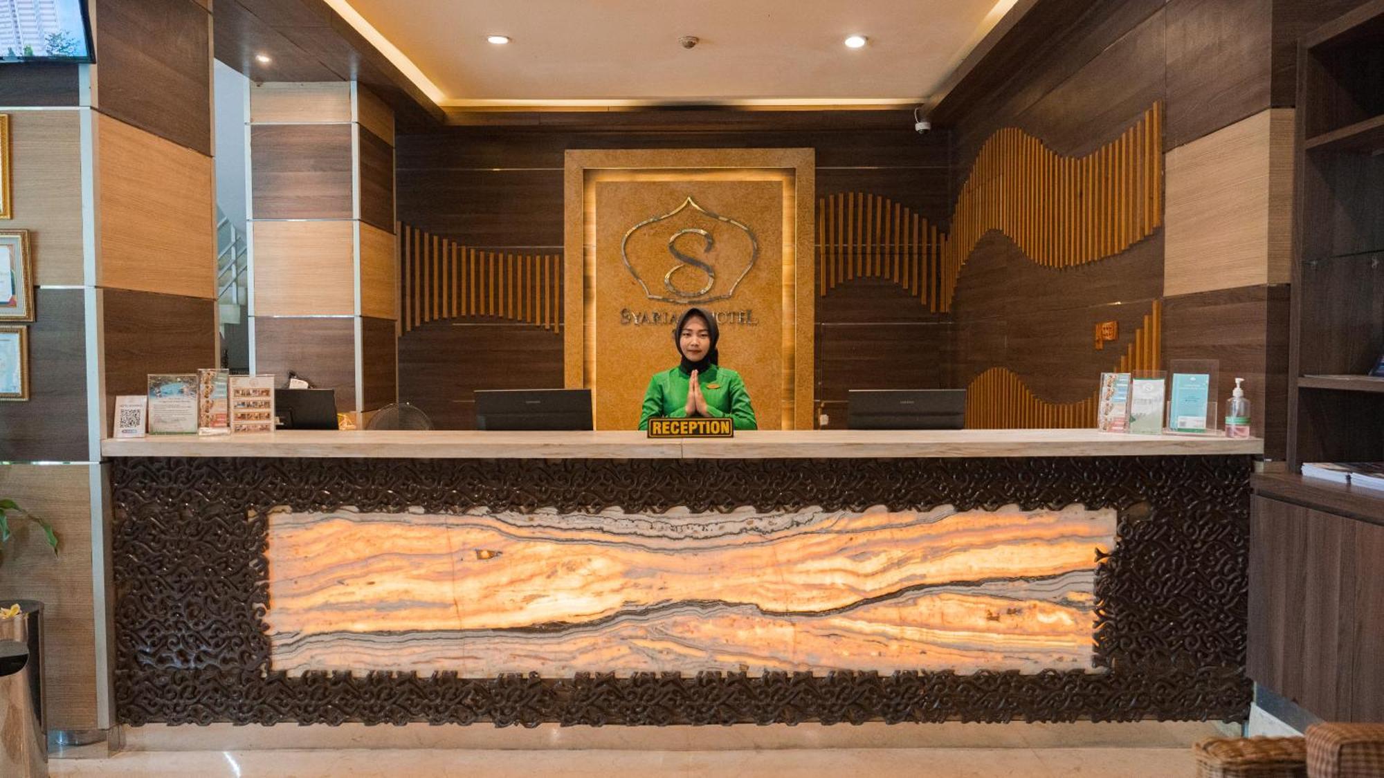 Lorin Syariah Solo Hotel Extérieur photo