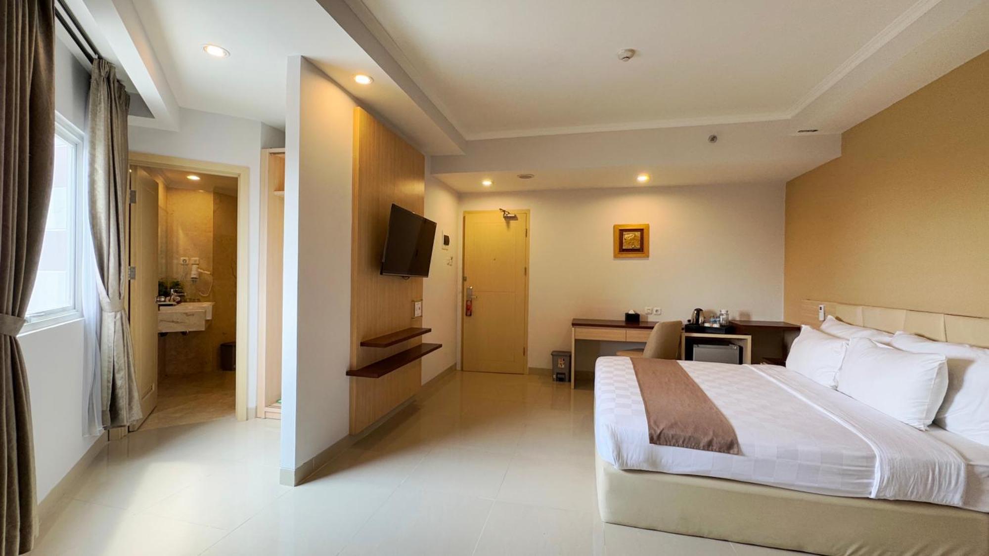 Lorin Syariah Solo Hotel Extérieur photo