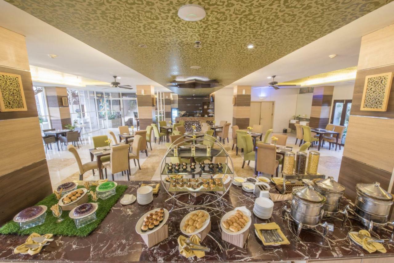 Lorin Syariah Solo Hotel Extérieur photo